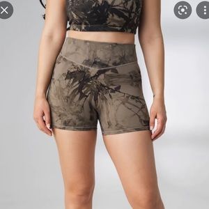 Balance Athletica Cloud Short - Lava Rock